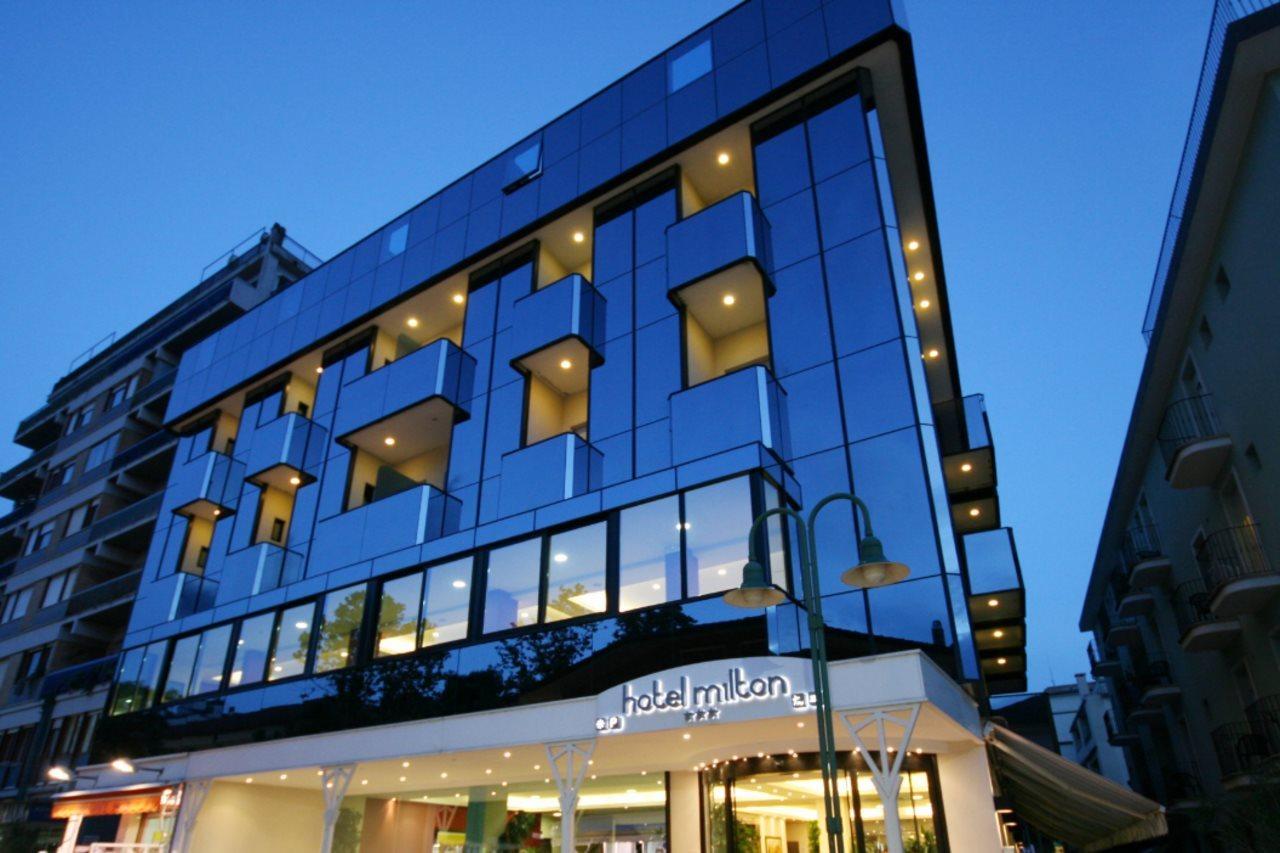 Hotel Milton カットーリカ エクステリア 写真